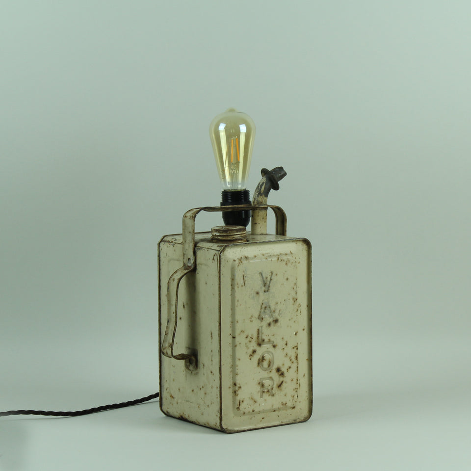 Valor White Oil Can light