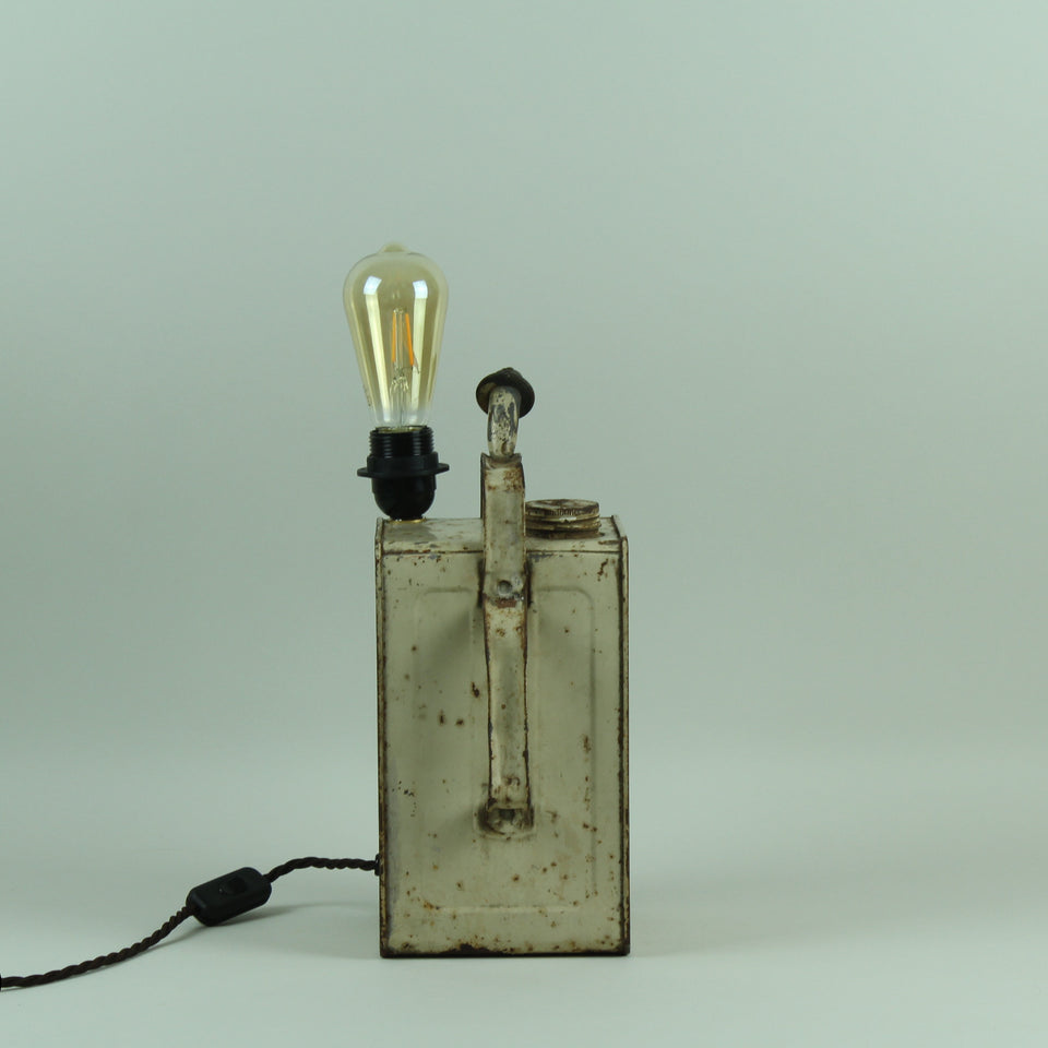 Valor White Oil Can light