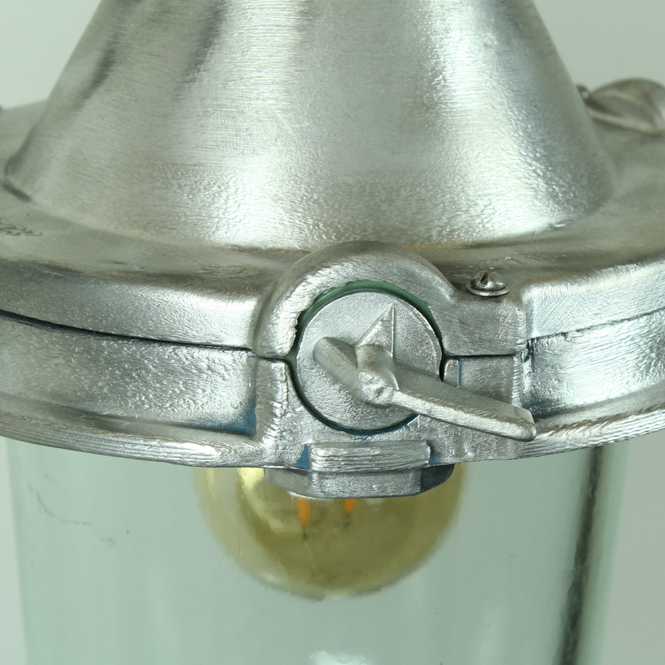 Aluminum knob detail
