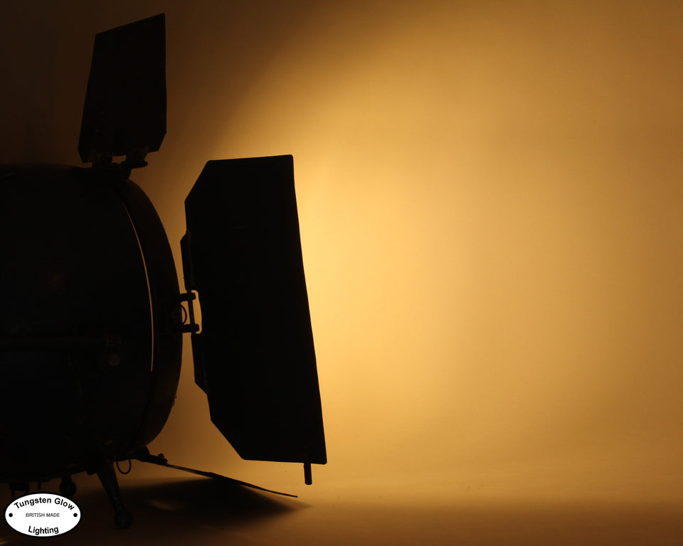 Mole Richardson Sputnik Film Spotlight A-11 - silhouette 